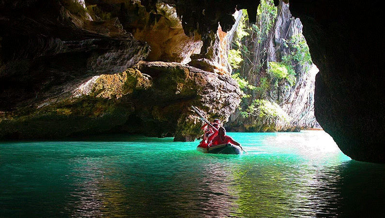 CANOEING TOUR IN PHANG NGA BAY BY BIG BOAT