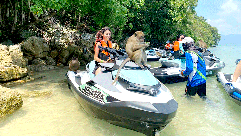 PHUKET JET SKI TOUR HALF DAY 8 ISLAND